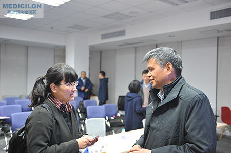 PP电子游戏化学部副总裁陈焕明博士给与会者答疑解惑