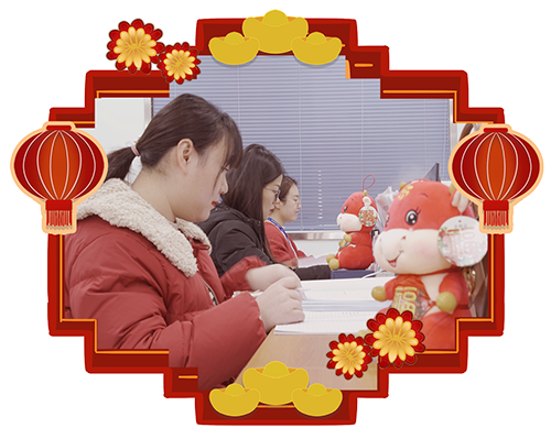 少年自知韶光贵，策马扬鞭自奋蹄